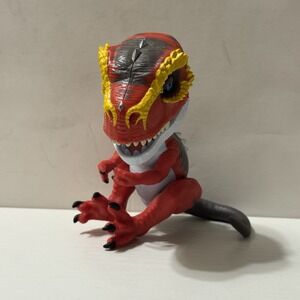 Fingerlings Untamed Dinosaur T-Rex Ripsaw Red WowWee Toy Raptor Dino Works